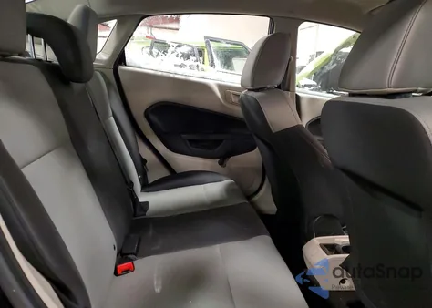 2013 Ford Fiesta S z USA, uszkodzony, nr VIN 3FADP4AJ2DM225010